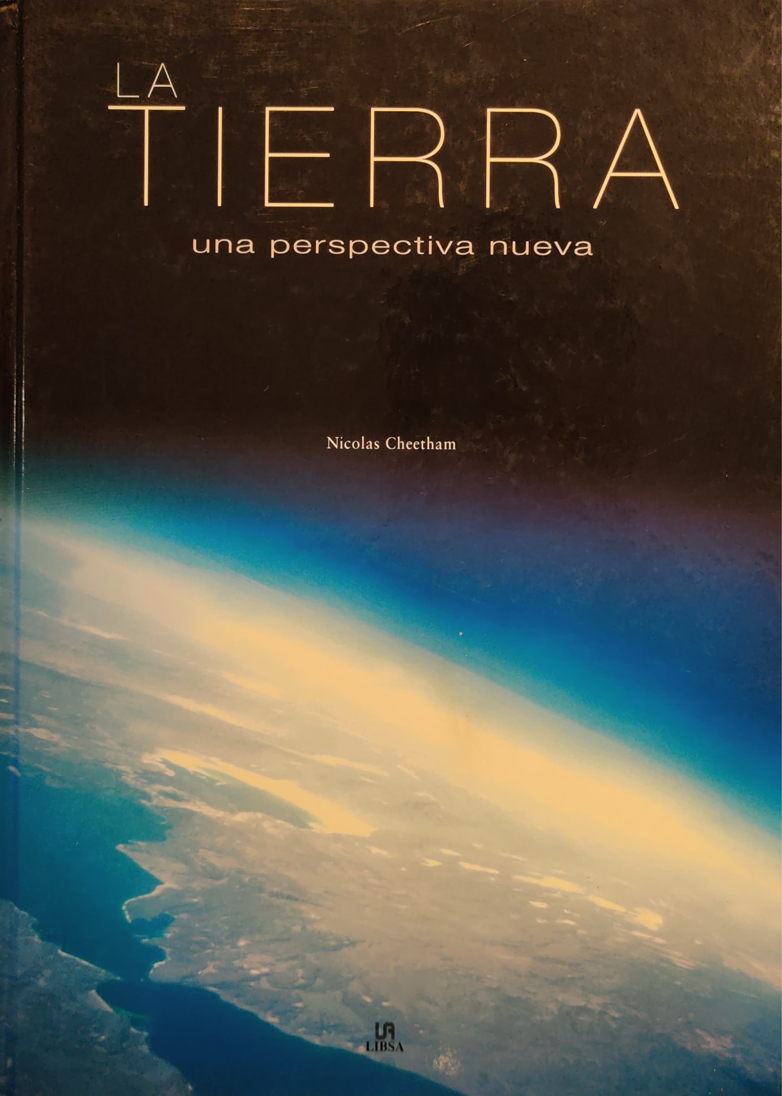 Tierra: una perspectiva nueva–La 1 9788466216272